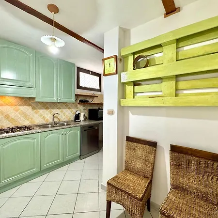 Vintage House *